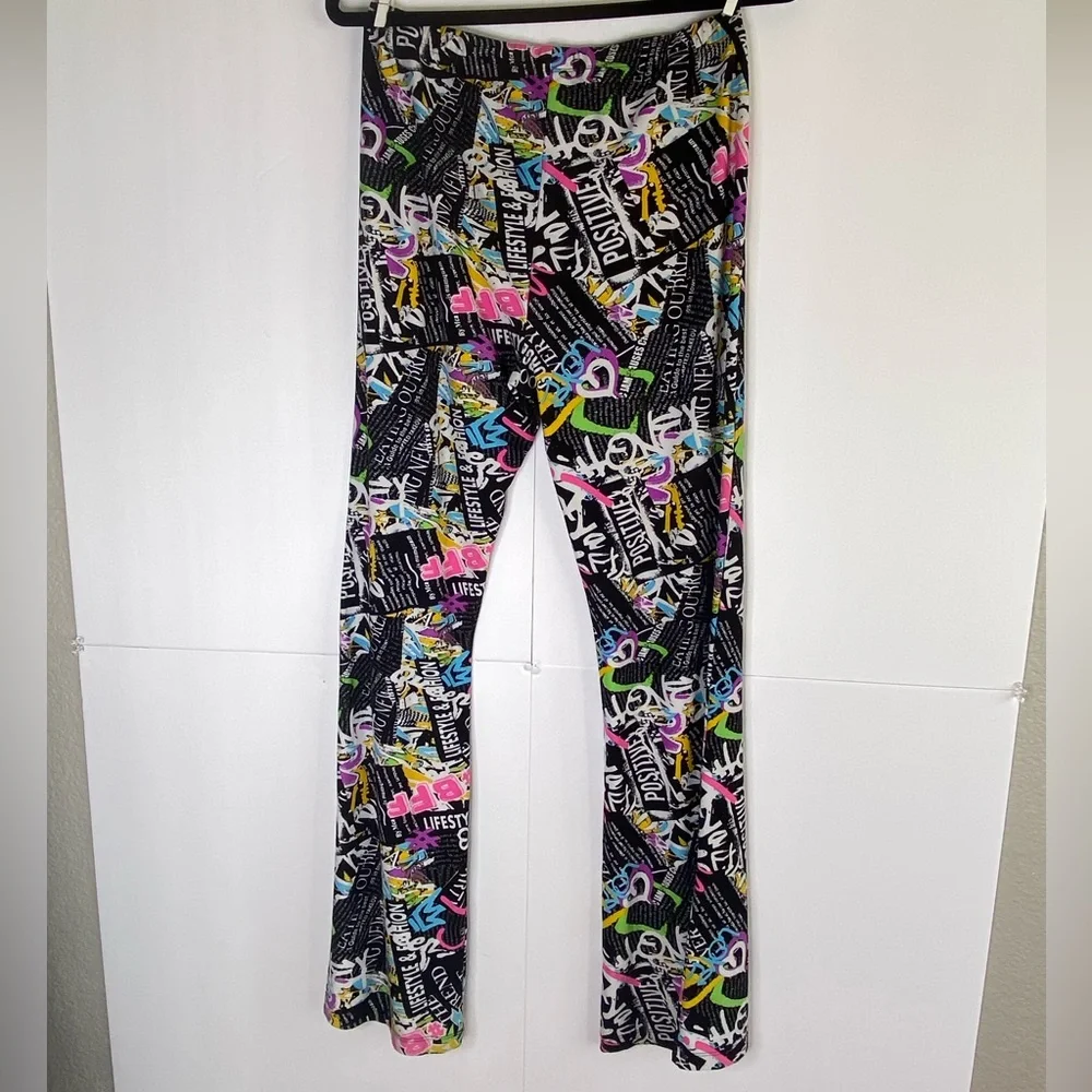Feathers XL Graffiti Print Stretch Pants | Colorful Street Art Leggings